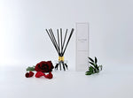 Load image into Gallery viewer, Rose Petals Luxury Scented Reed Diffuser

